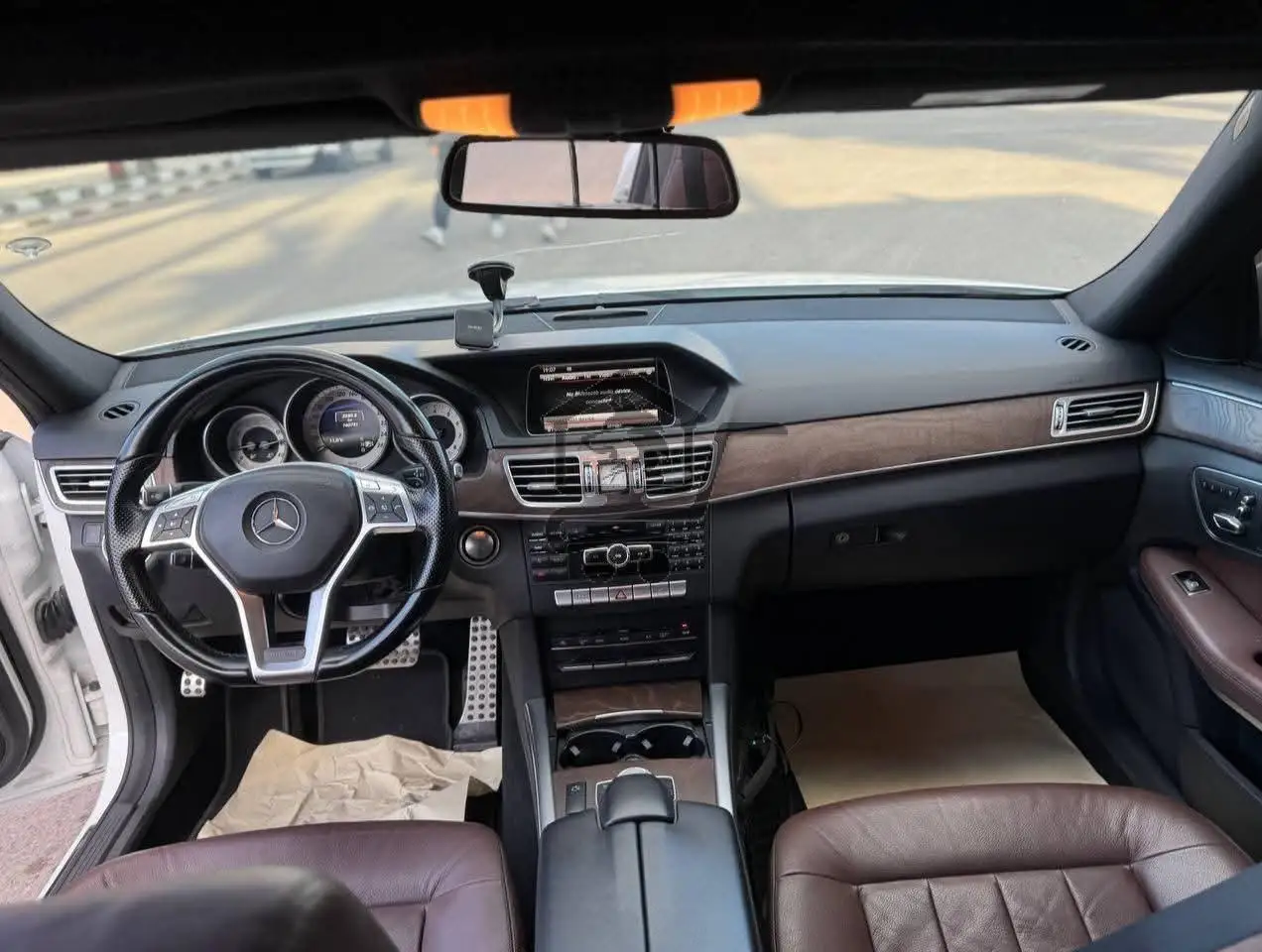 Mercedes - الصورة 3