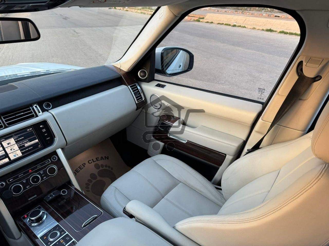 Range Rover Vogue HSE - الصورة 10