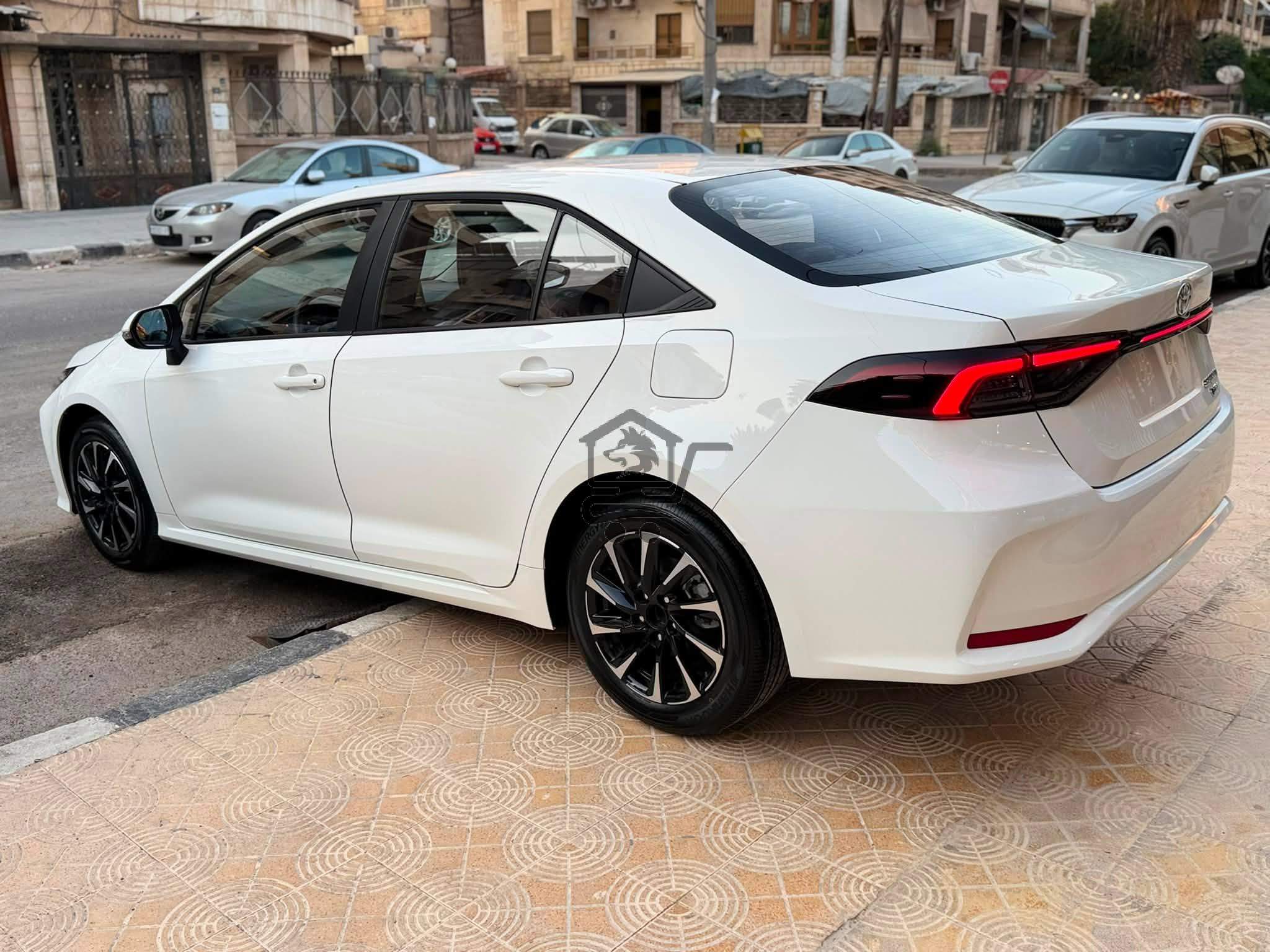 TOYOTA COROLLA HEV - الصورة 4