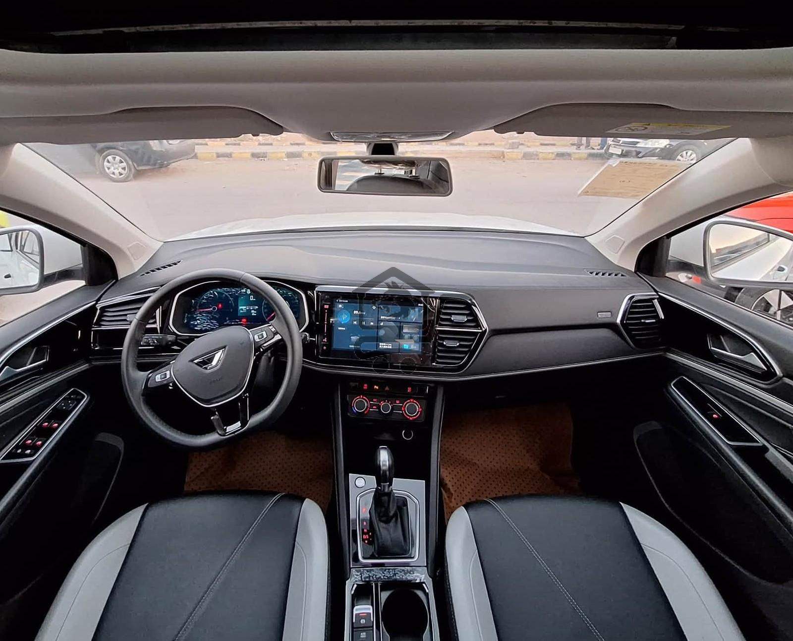Volkswagen Jetta 2024 - الصورة 6