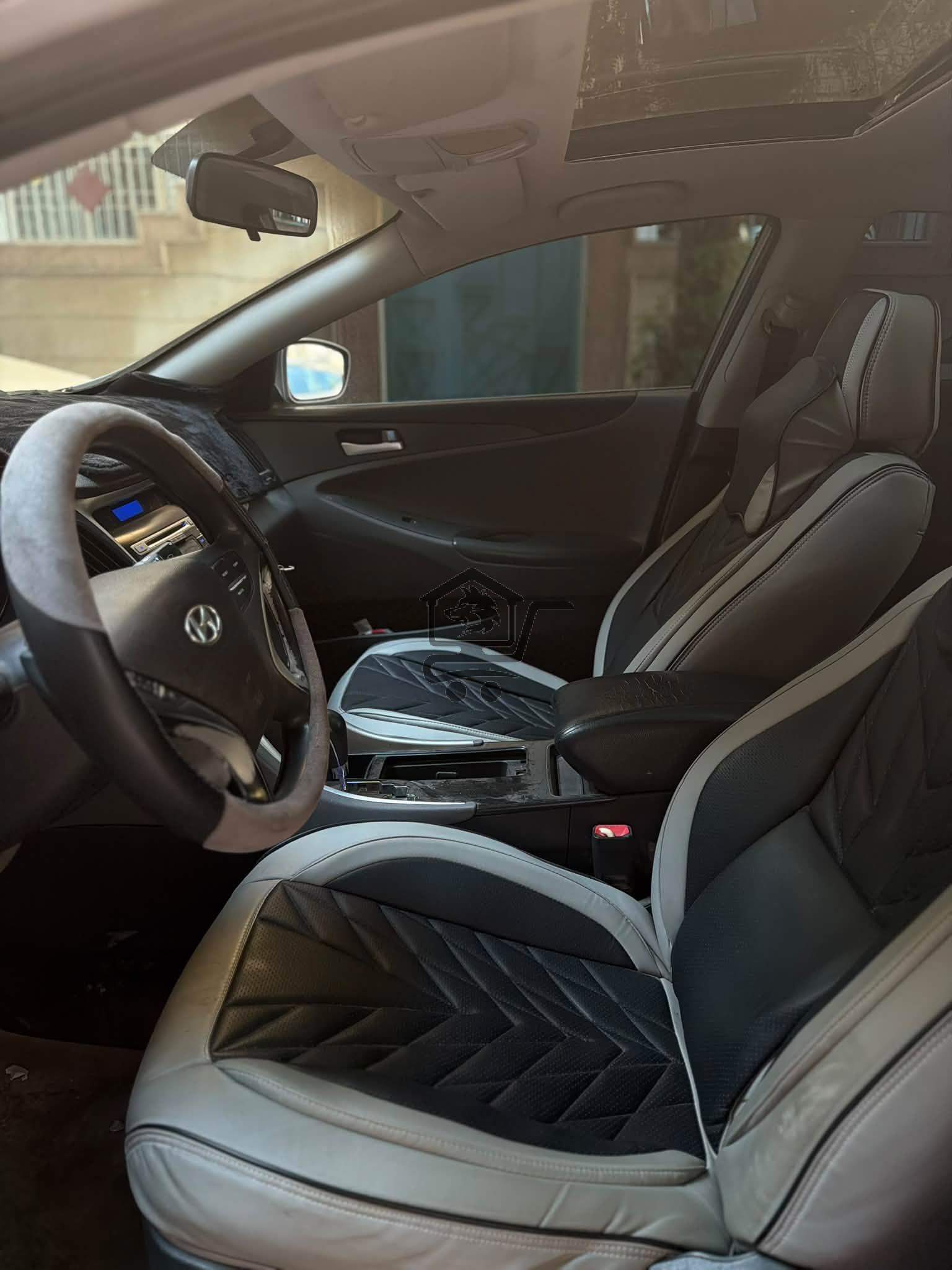 Hyundai Sonata 2012 - الصورة 3