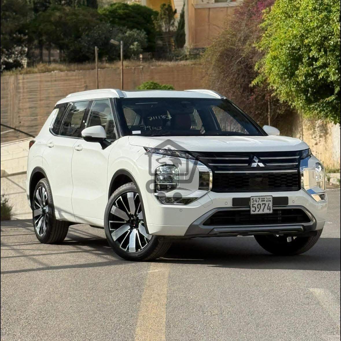 Mitsubishi - الصورة 1