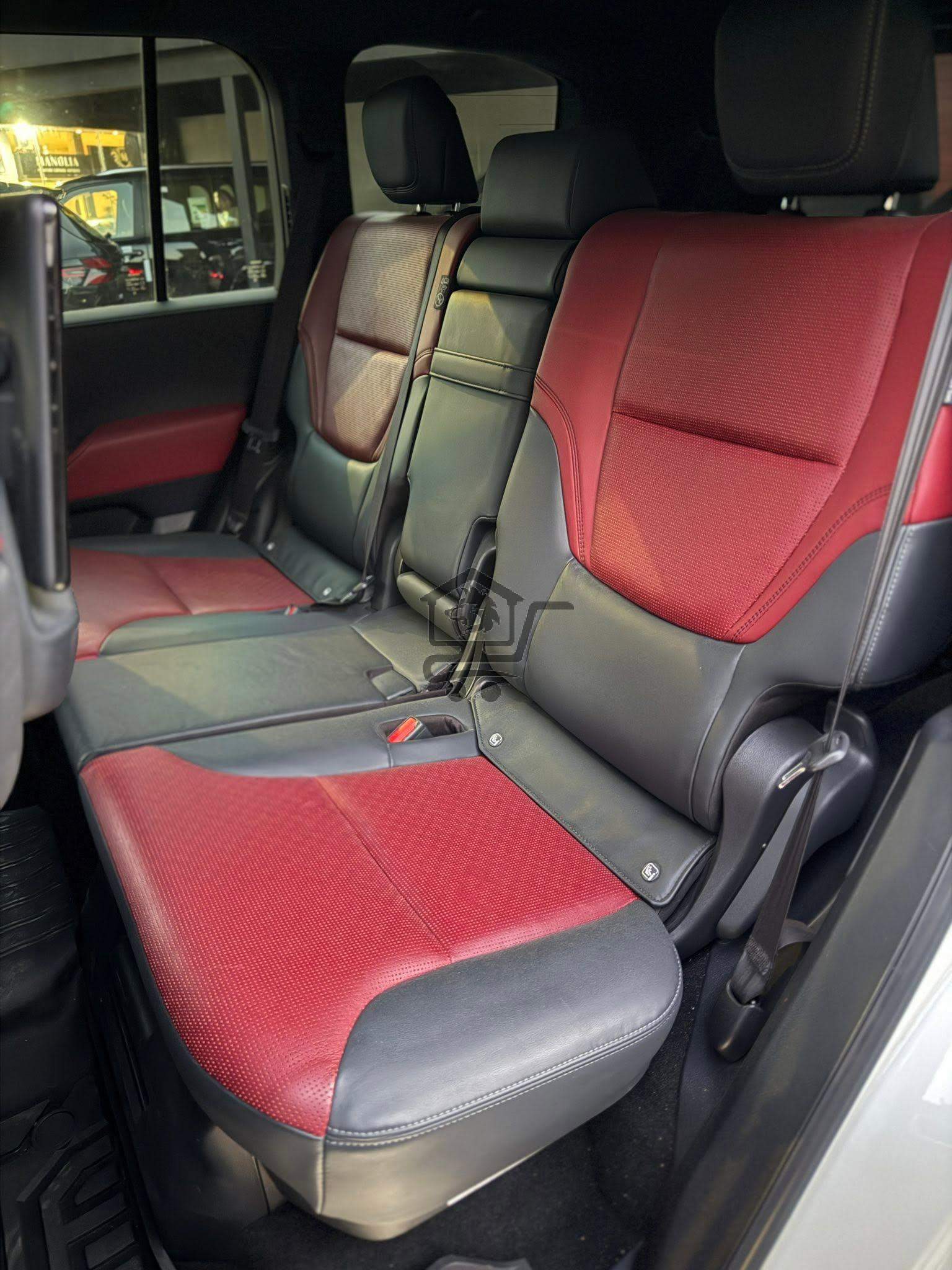 Toyota Land Cruiser VXR - الصورة 8