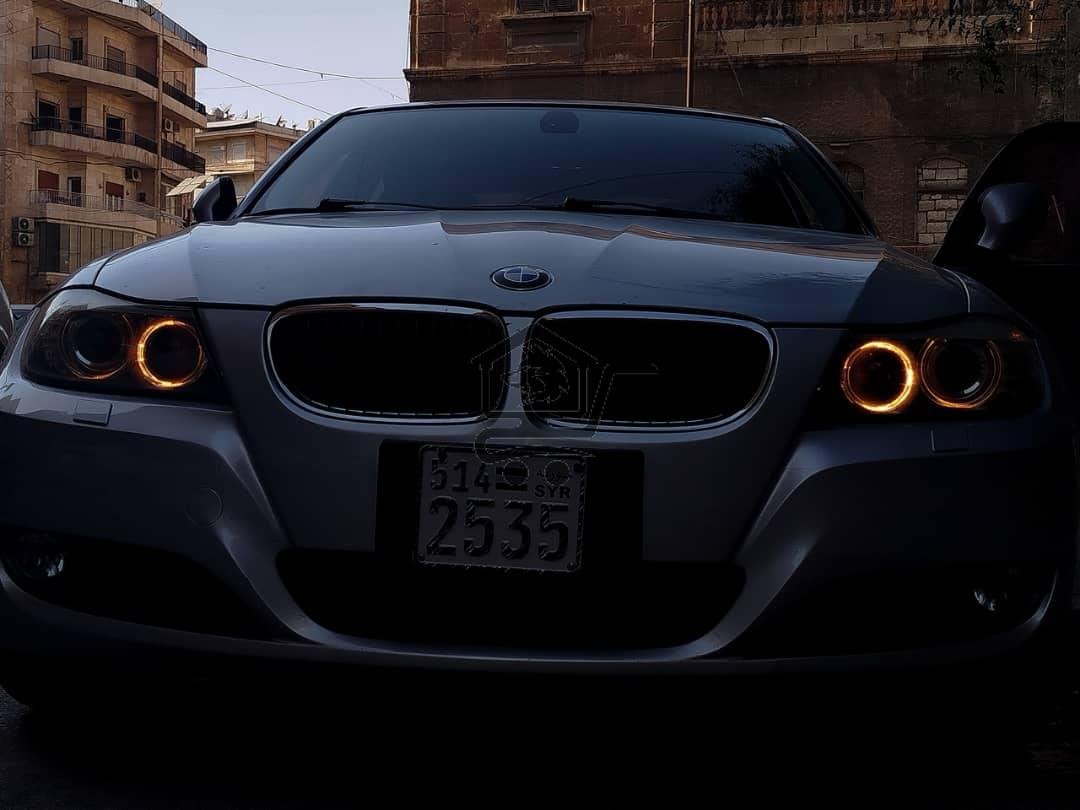 للبيع BMW  328Iموديل 2011أكمل وصف بحالة جيدة جداا - الصورة 7