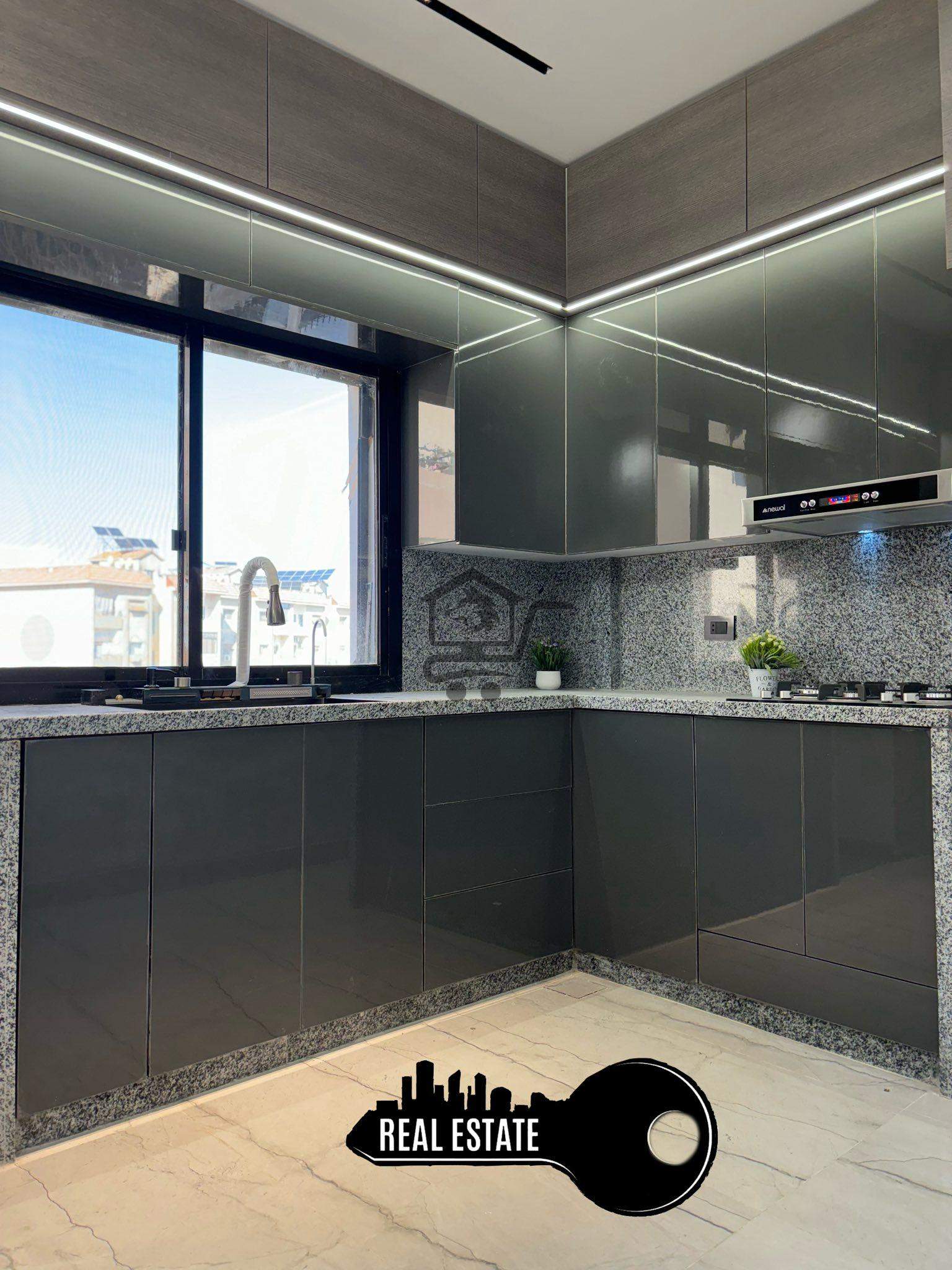 للبيع شقة طابق أول - الصورة 6