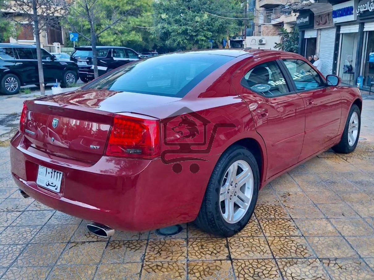 Dodge Charger SXT - الصورة 4