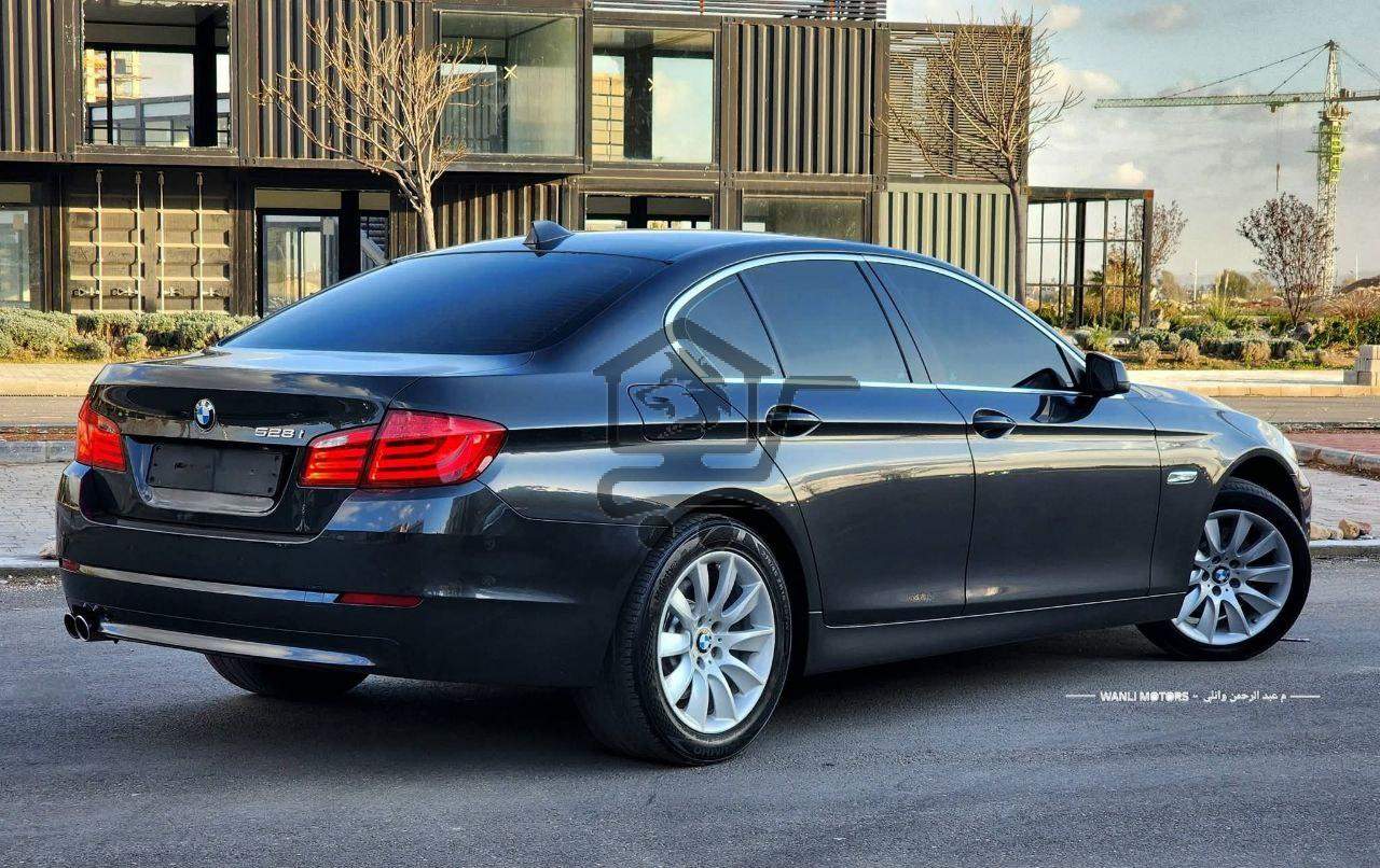 BMW 528 F10 - الصورة 4