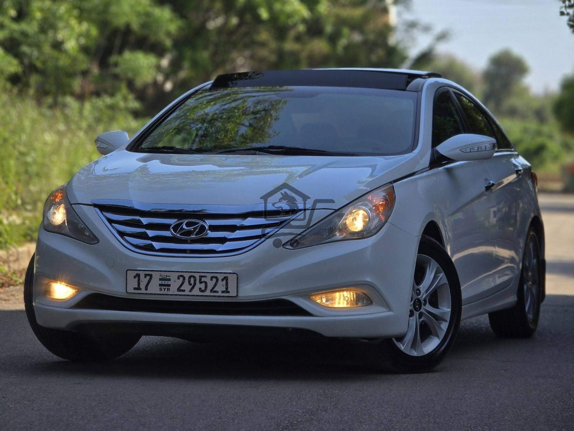 Hyundai Sonata 2012 - الصورة 1