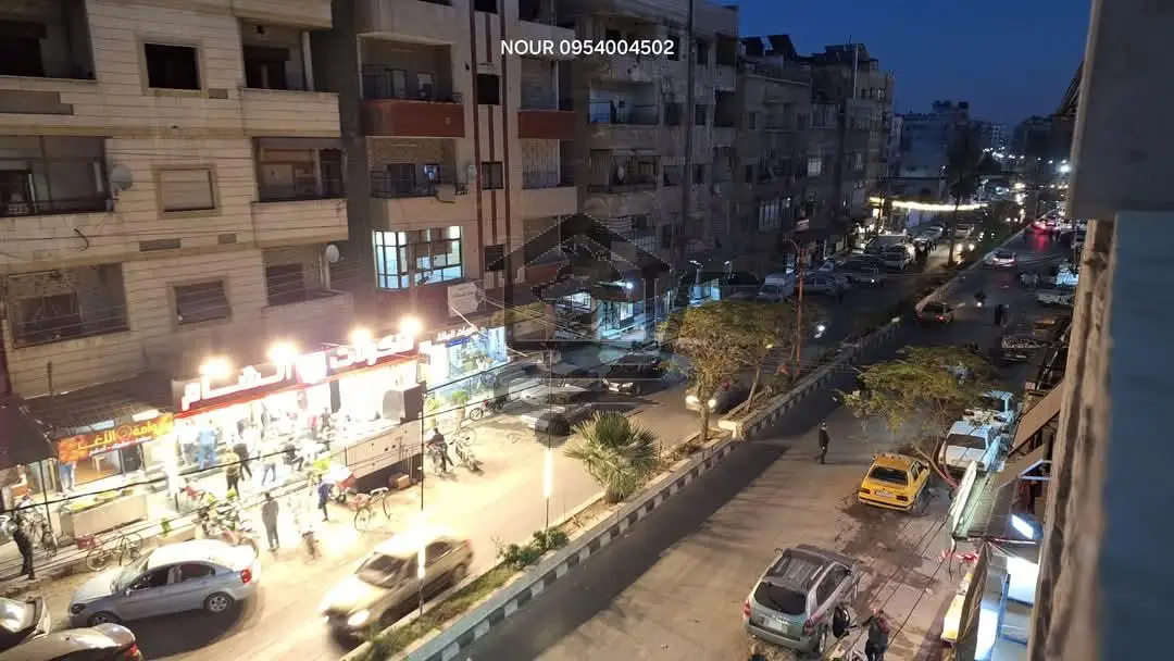 شقة ثلاث غرف مع فرش - الصورة 7