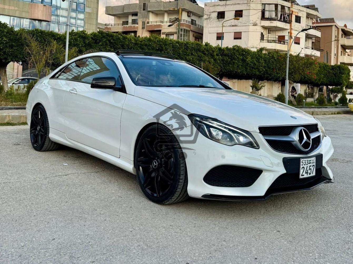 Mercedes E400 Coupe - الصورة 1