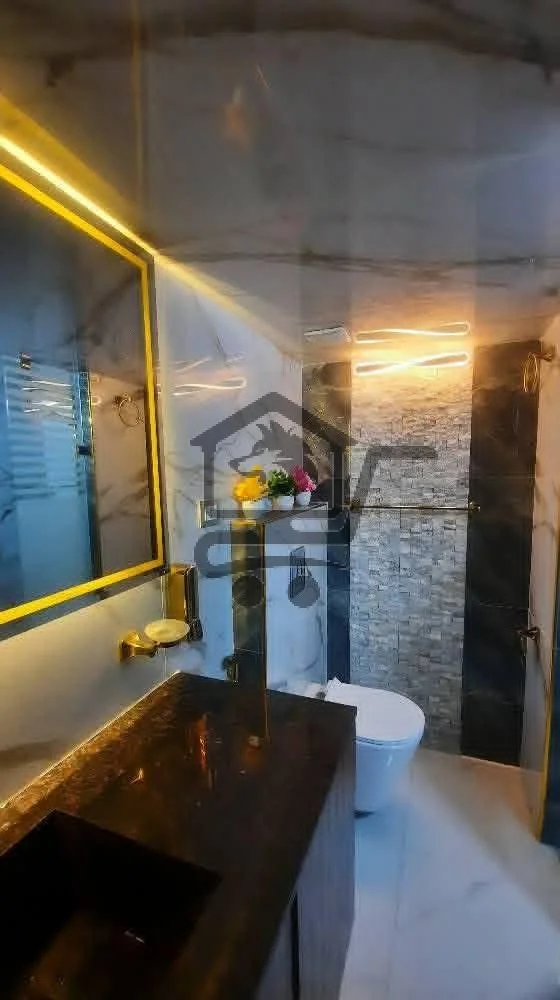 شقة بمساحة مميزة - الصورة 1