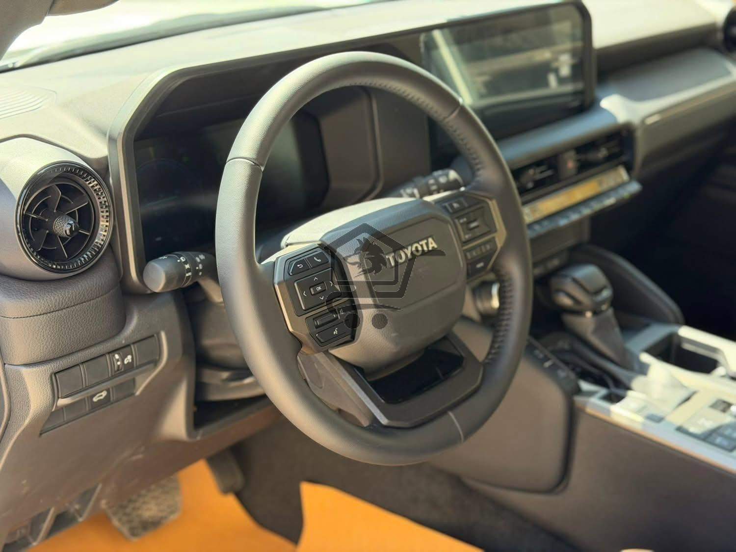 Toyota Land Cruiser Prado - الصورة 7