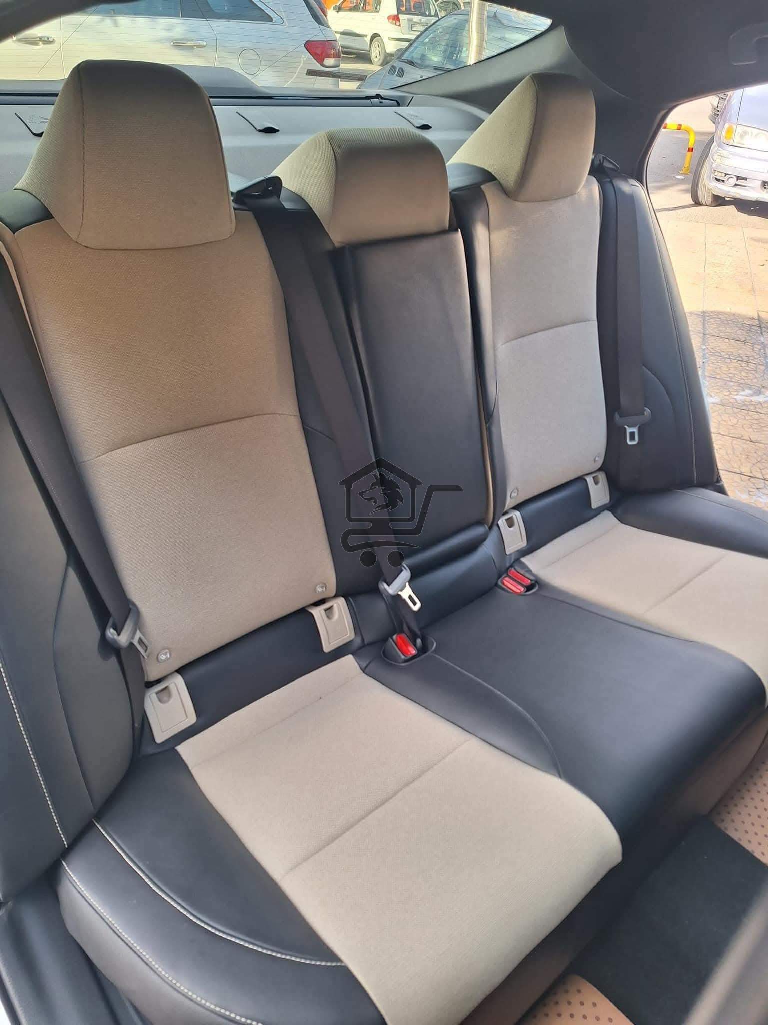 تويوتا كامري - الصورة 1