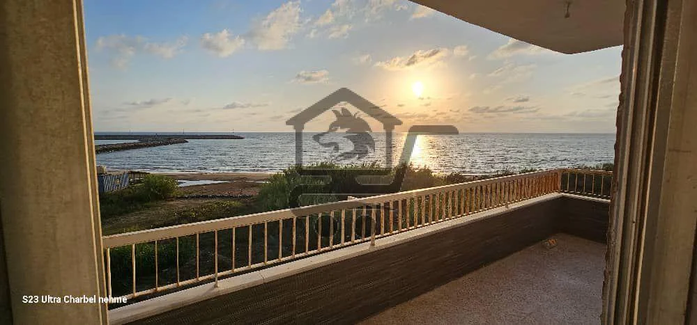 شاليه نسق أول عالبحرالشط الرملي - الصورة 1