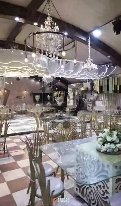 مسبح ومطعم نادي الحرية - الصورة 3