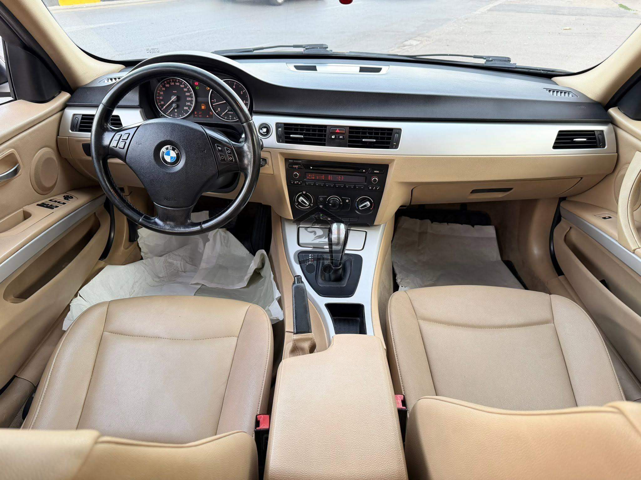 BMW 316i 2011 - الصورة 8