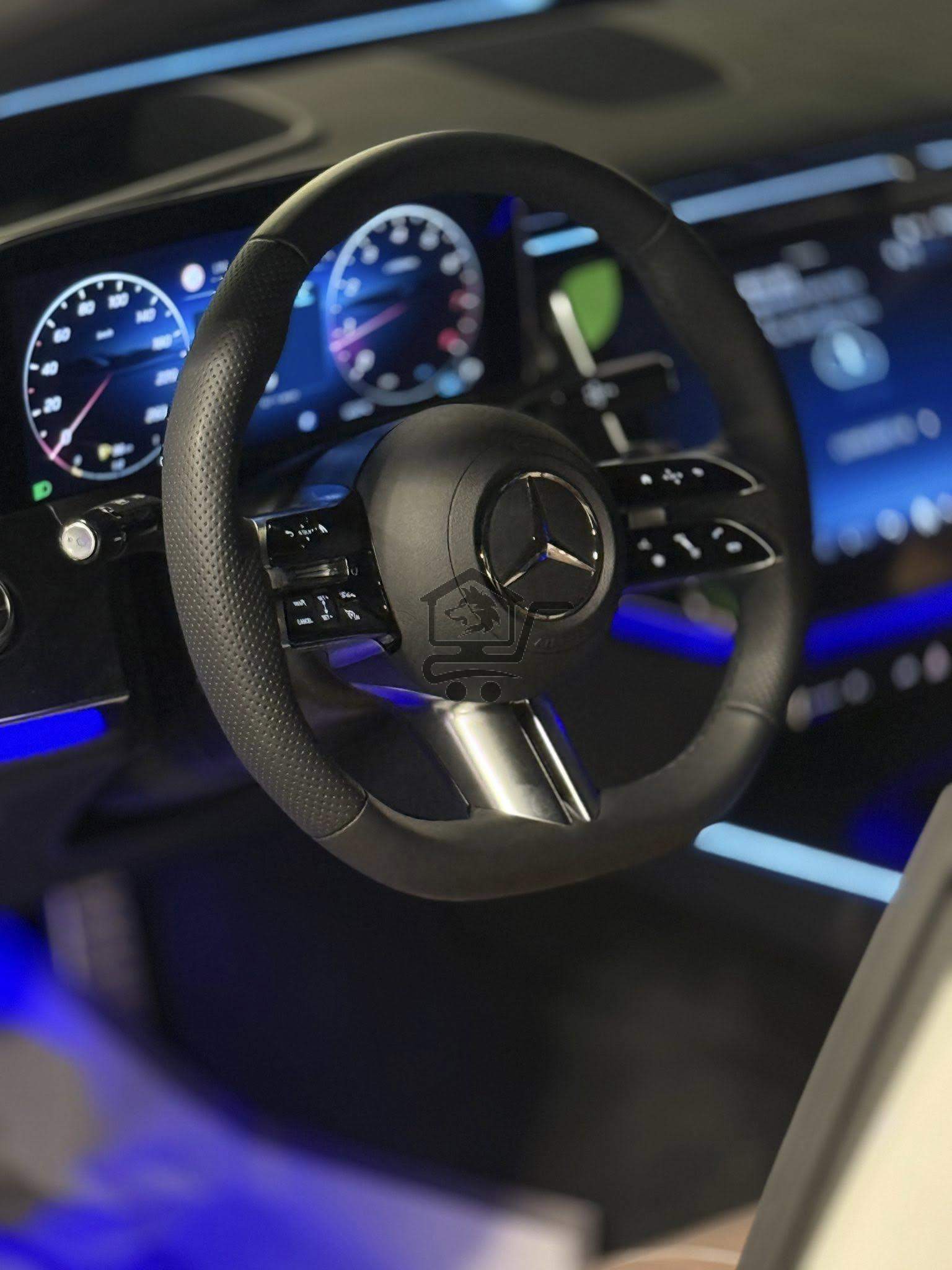 Mercedes Benz - الصورة 9