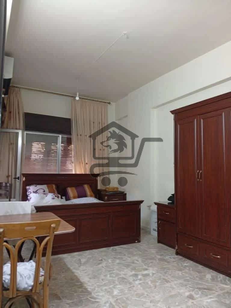 شقة ثلاث غرف بدون فرش - الصورة 2