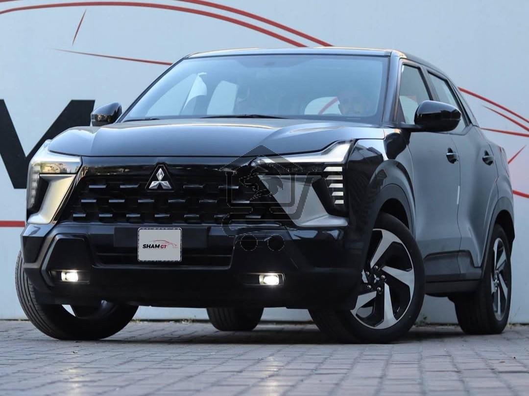 Mitsubishi X-Force 2025 - الصورة 1