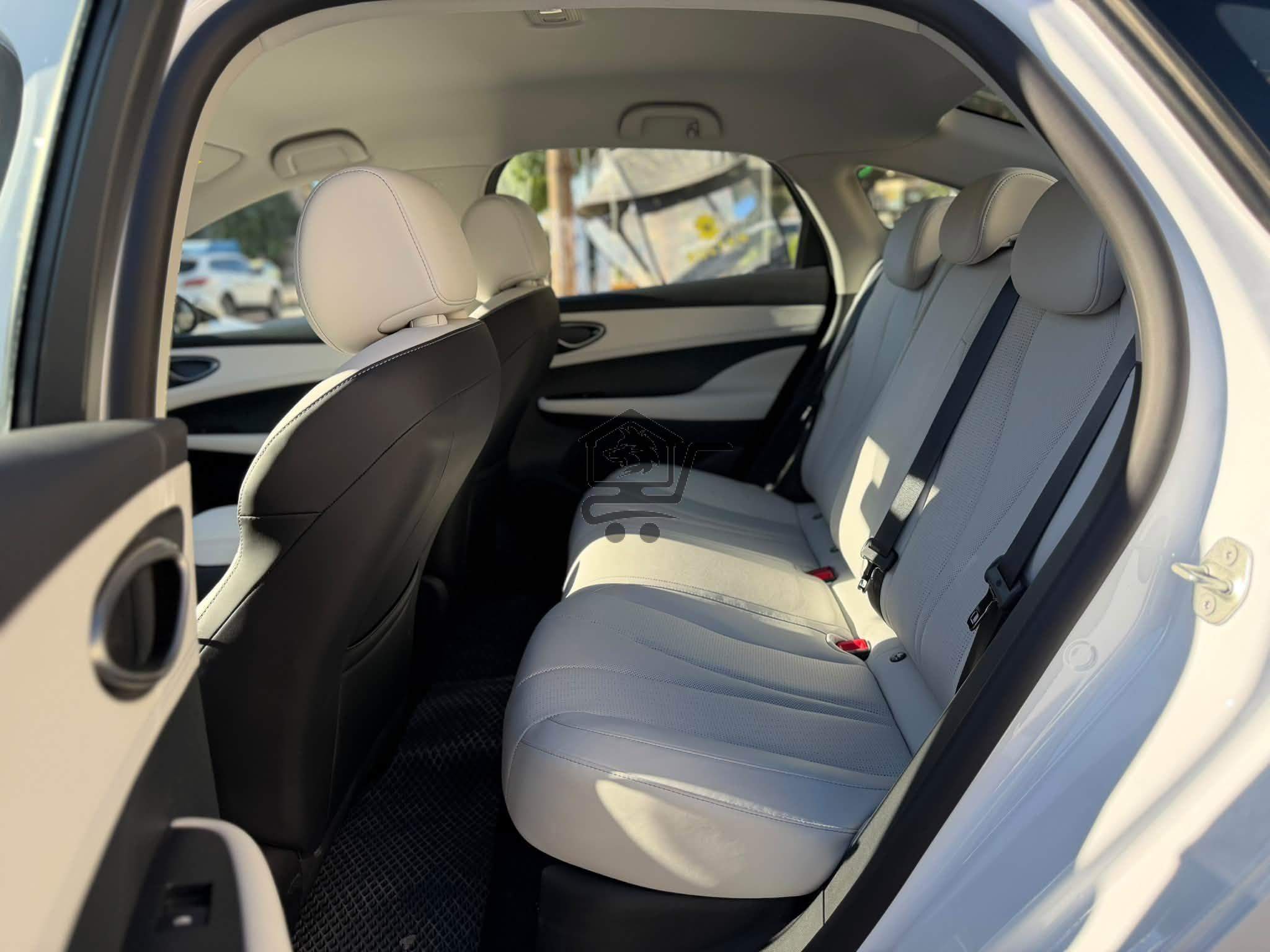 BYD Seal 05 DM-i 2025 - الصورة 10