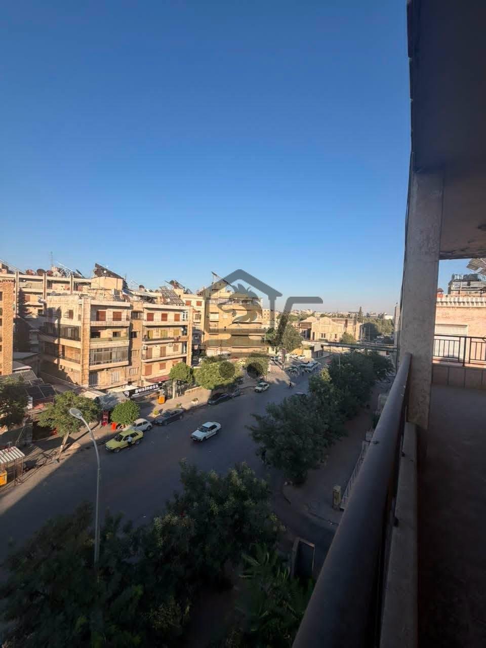 شقة بموقع متميز - الصورة 2