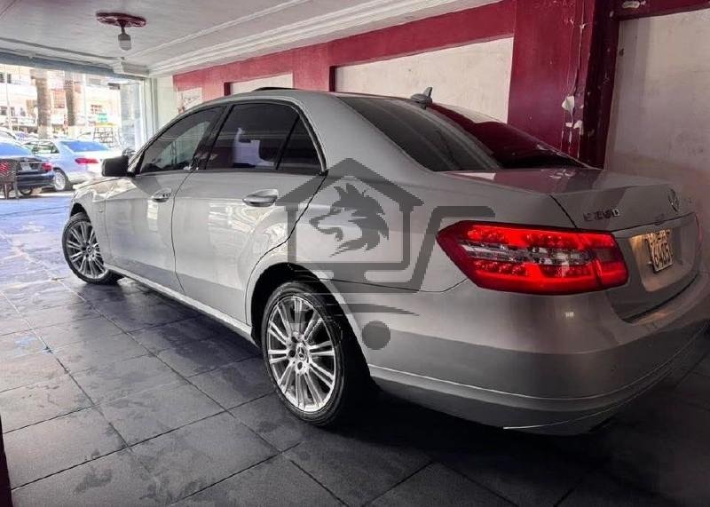 Mercedes E200 2011 - الصورة 4
