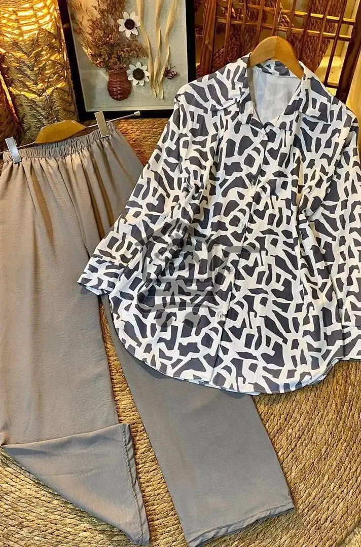 طقم نسواني قطعتين - الصورة 6