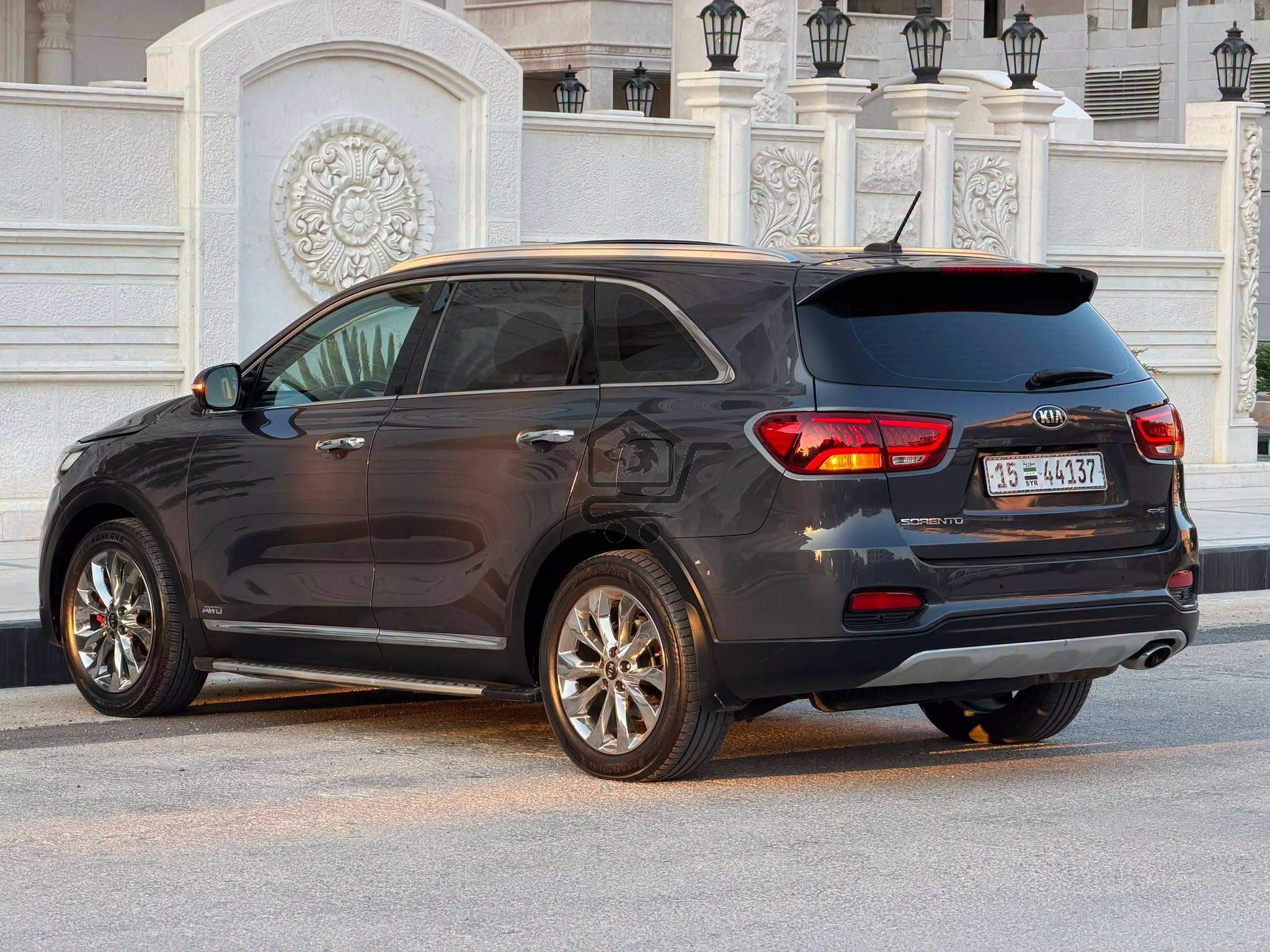 Kia Sorento GT-Line - الصورة 4