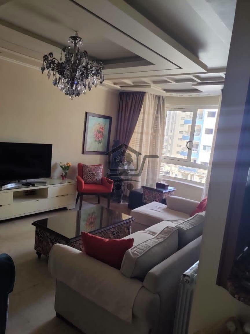 منزل للبيع بموقع حيوي - الصورة 2