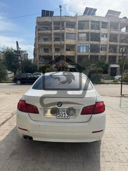 بي ام دابيليو- BMW 523 - الصورة 6