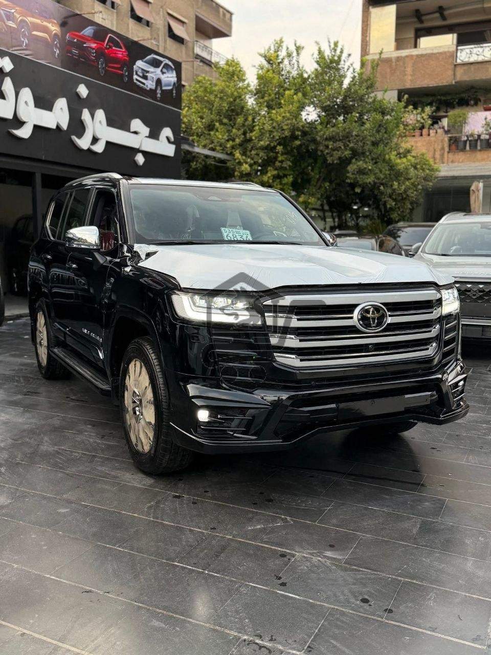 Toyota Land Cruiser VXR - الصورة 3