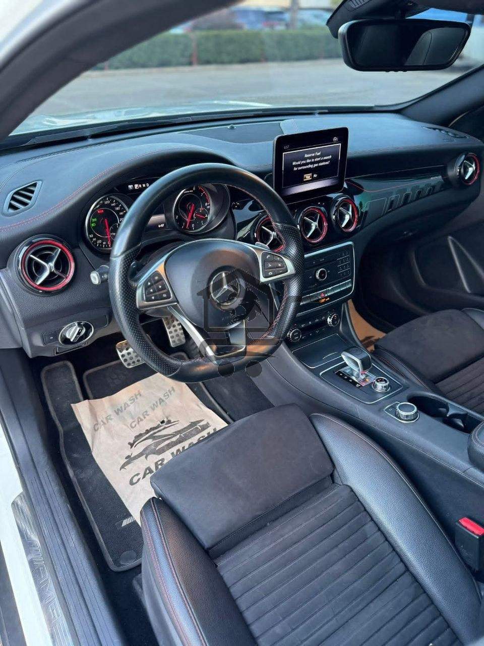 Mercedes-AMG GLA 45S - الصورة 6