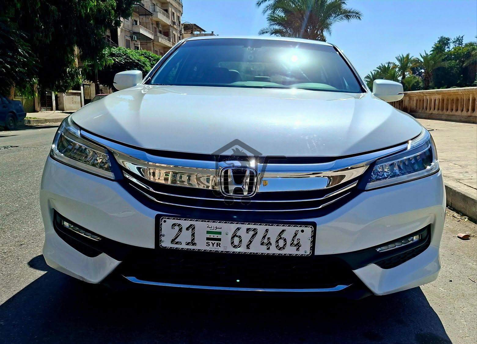 Honda Accord 2017 - الصورة 1