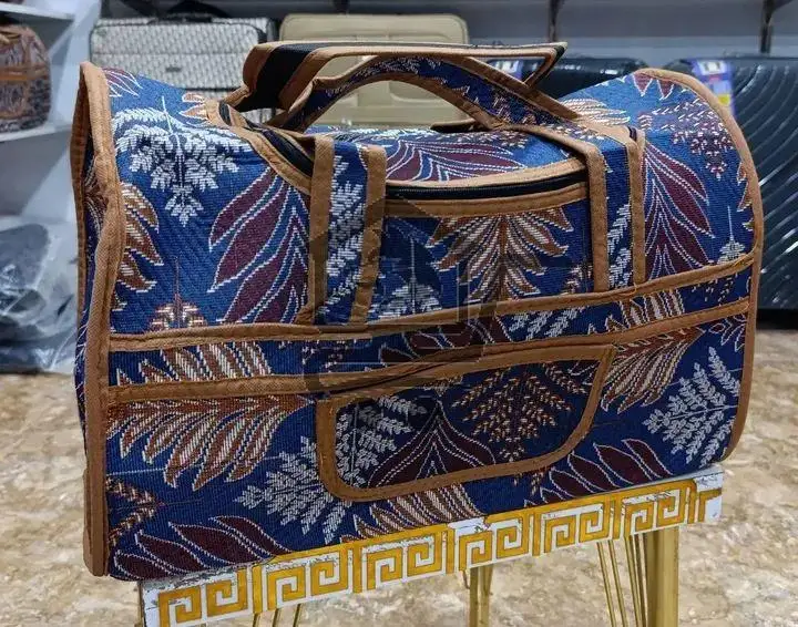 حقائب كبيرة - الصورة 2