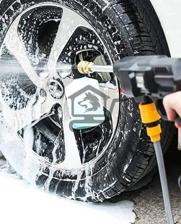 فرد غسيل للسيارات - الصورة 5
