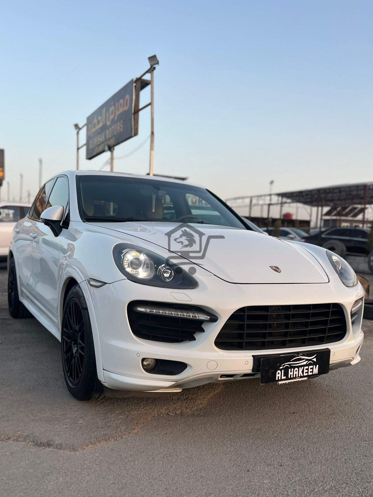 PORSHE Cayenne GTS - الصورة 3