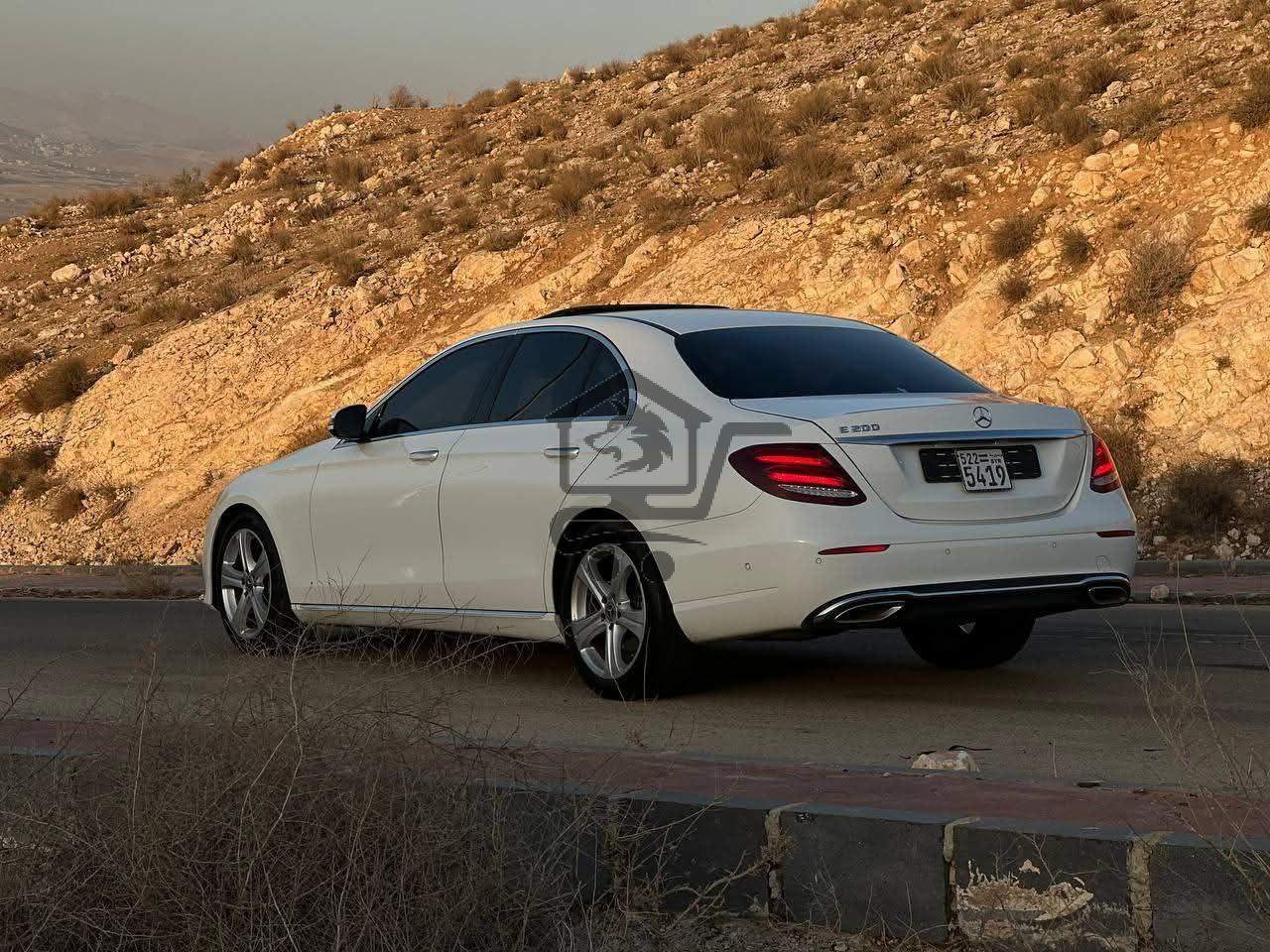 Mercedes E200 2018 - الصورة 5