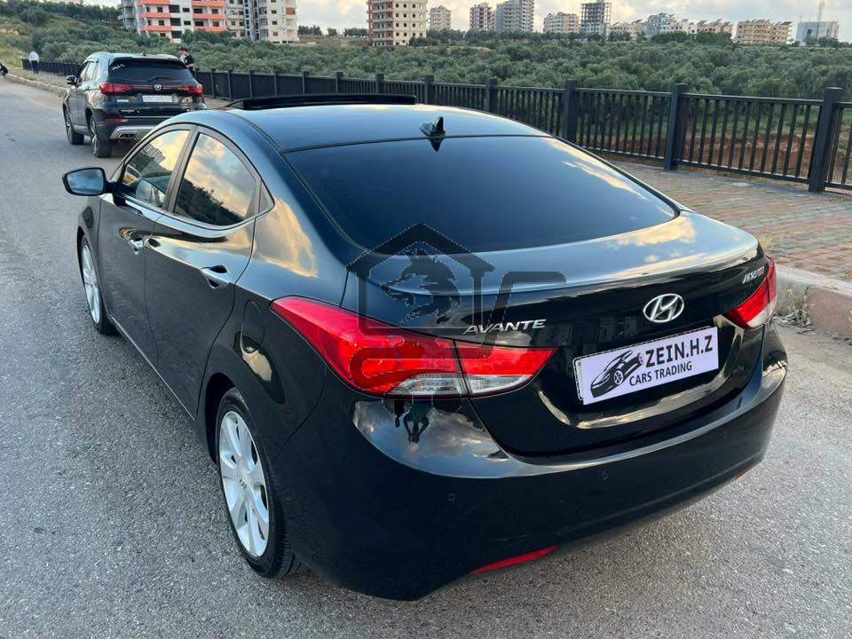 Hyundai Avante 2011 - الصورة 3