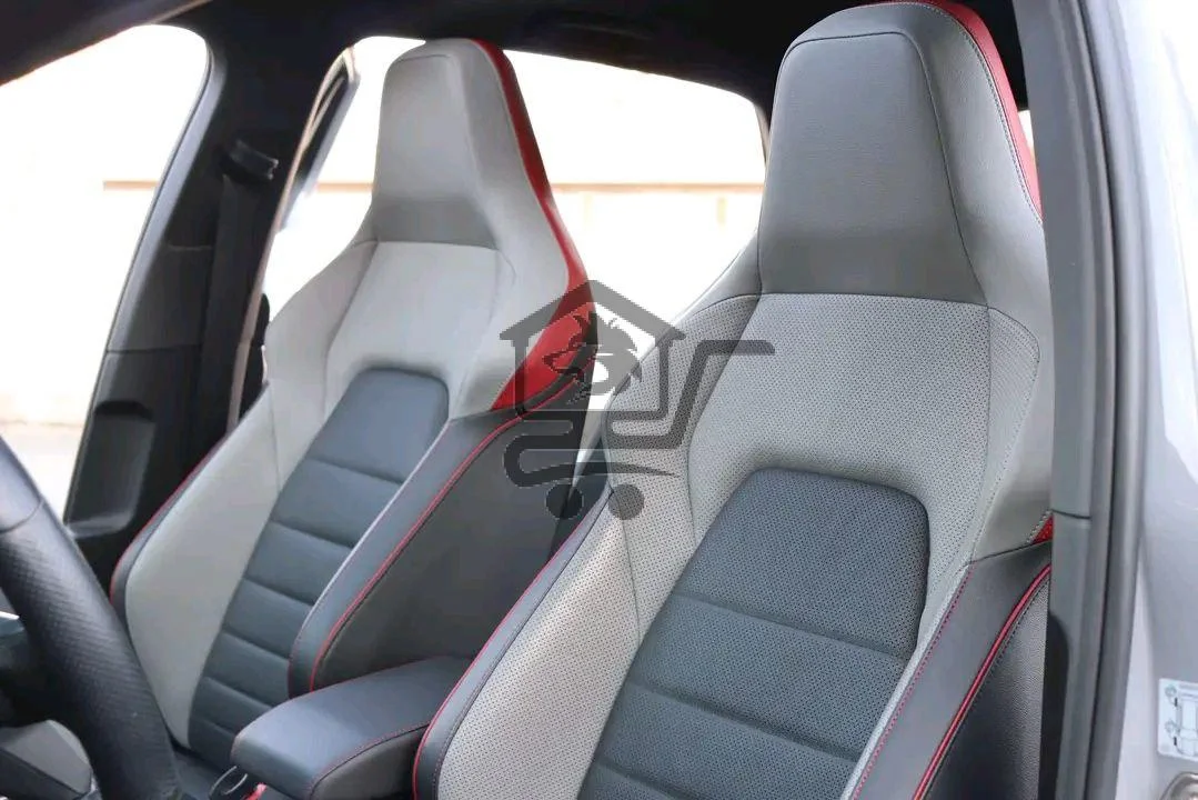 Volkswagen Golf GTI - الصورة 6