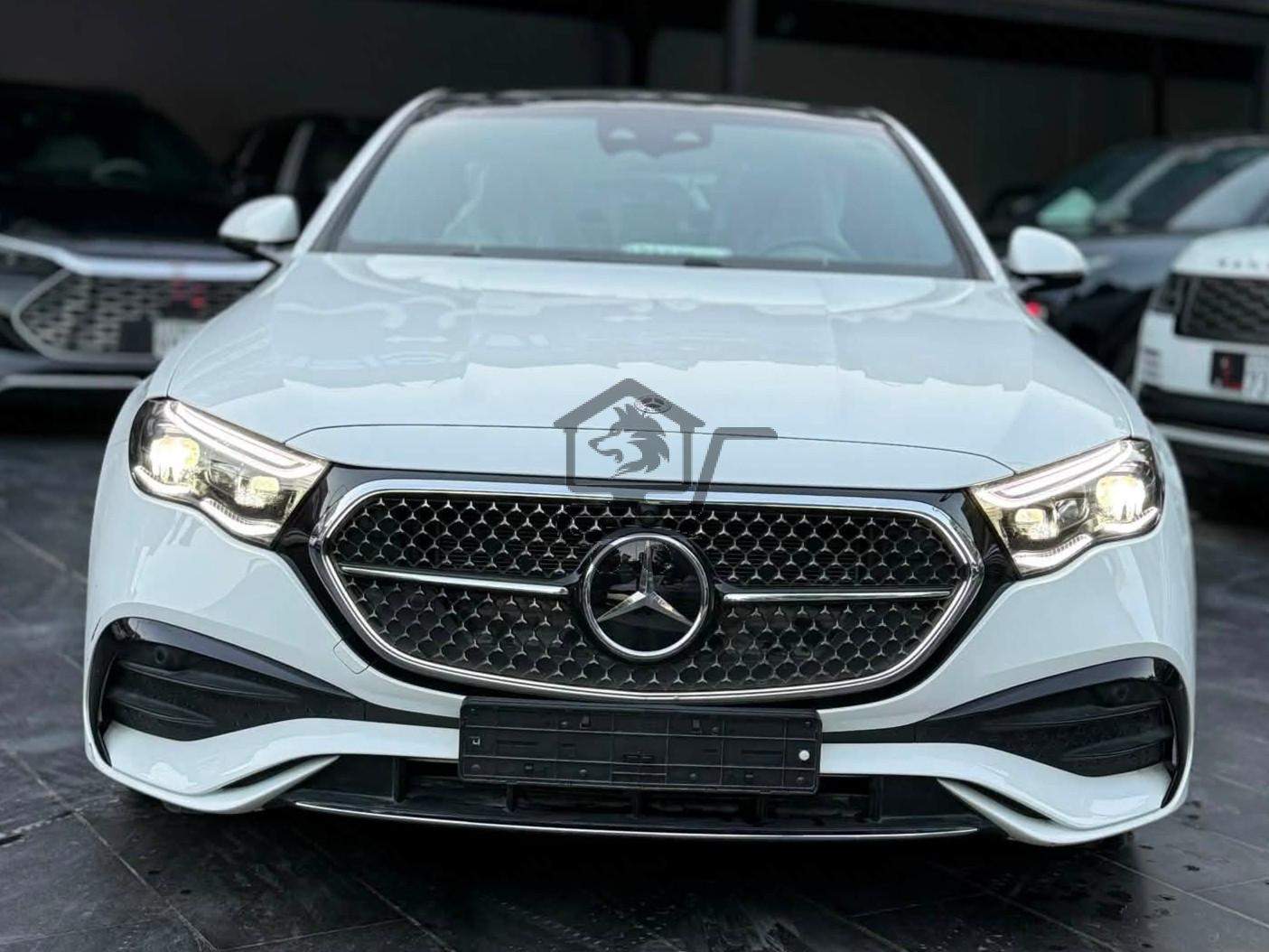 Mercedes E300 4Matic 2026 - الصورة 5