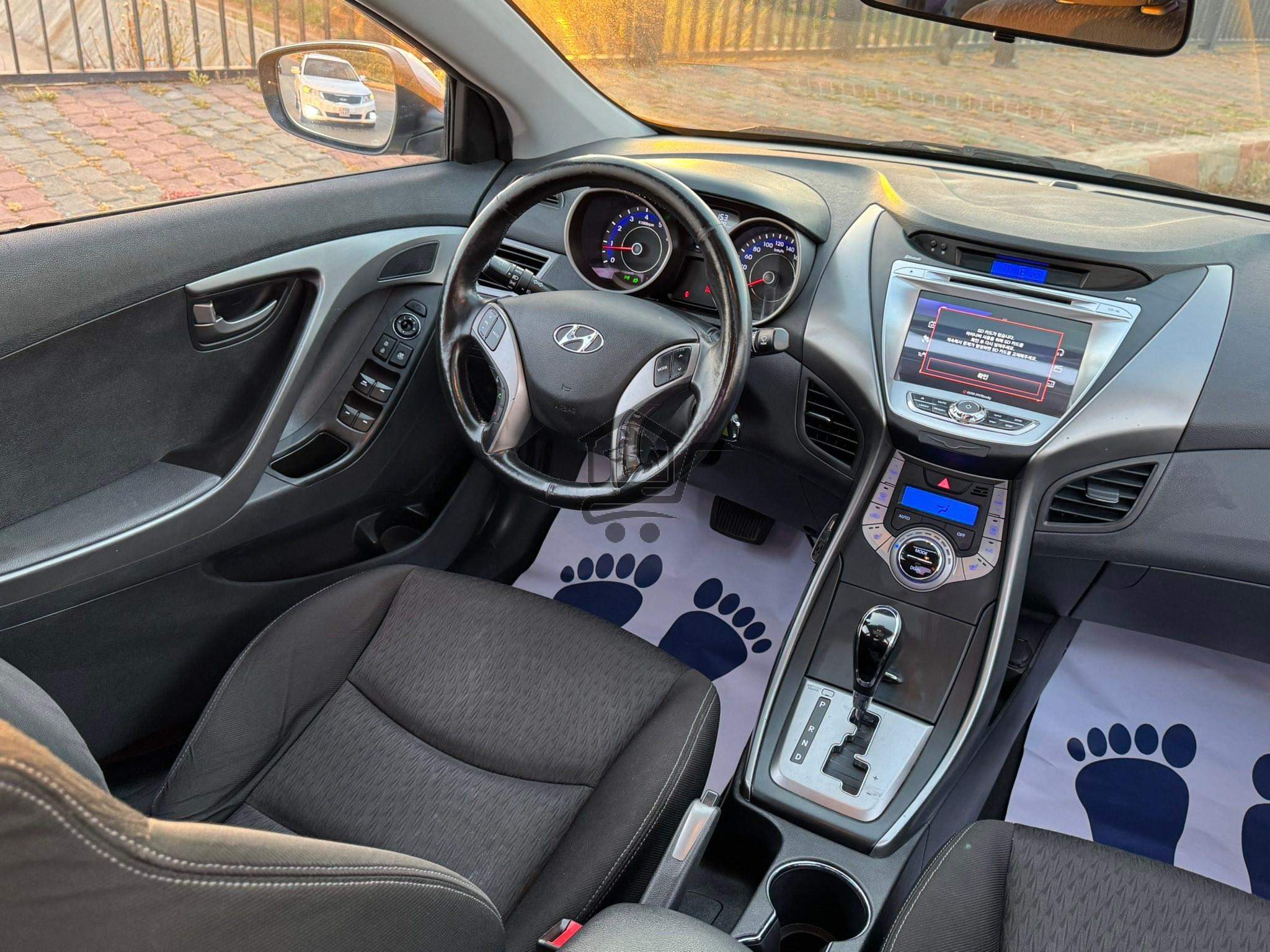 Hyundai Avante 2013 - الصورة 6