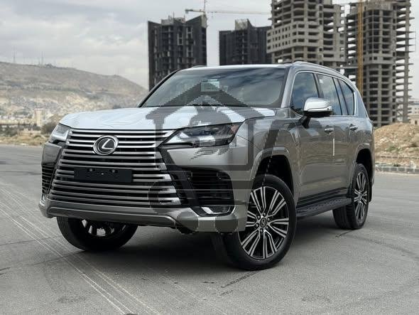 Lexus LX600 - الصورة 1