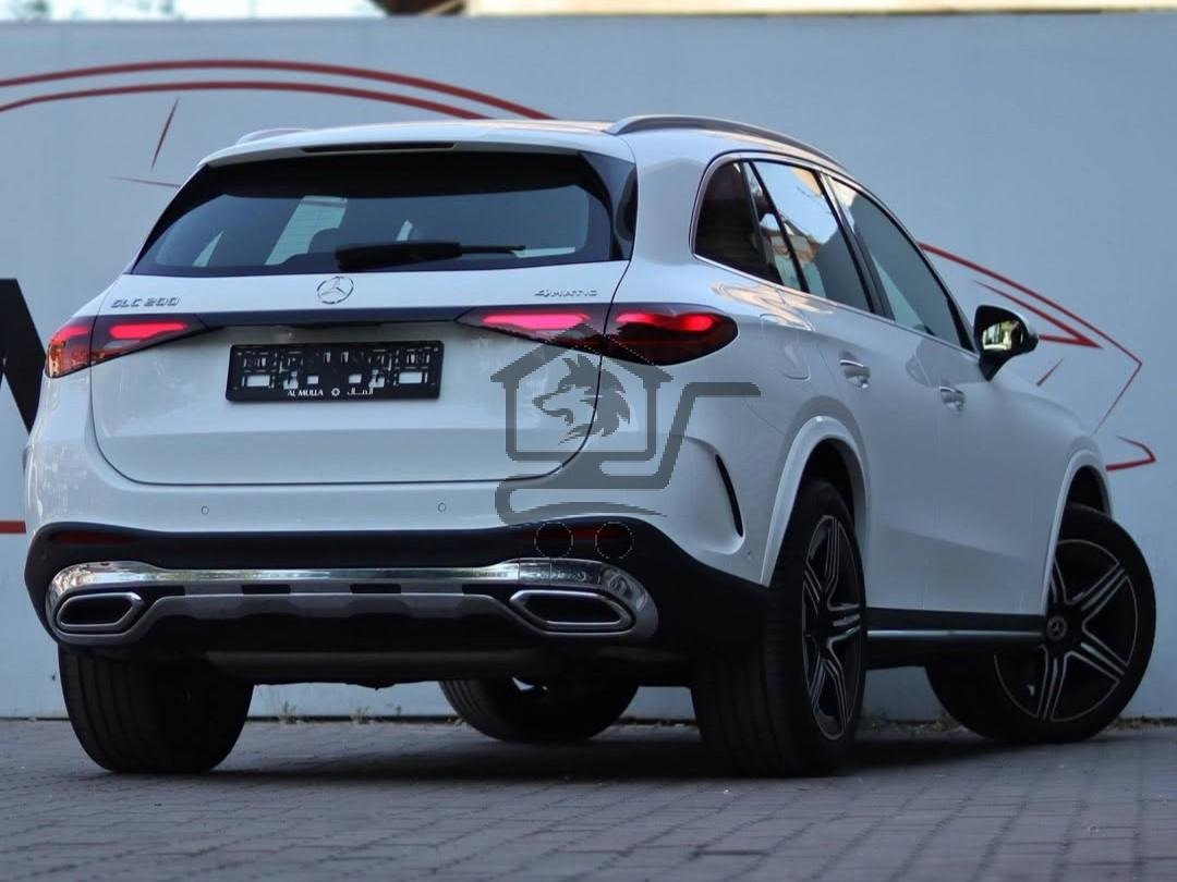 Mercedes-Benz GLC 200 - الصورة 2