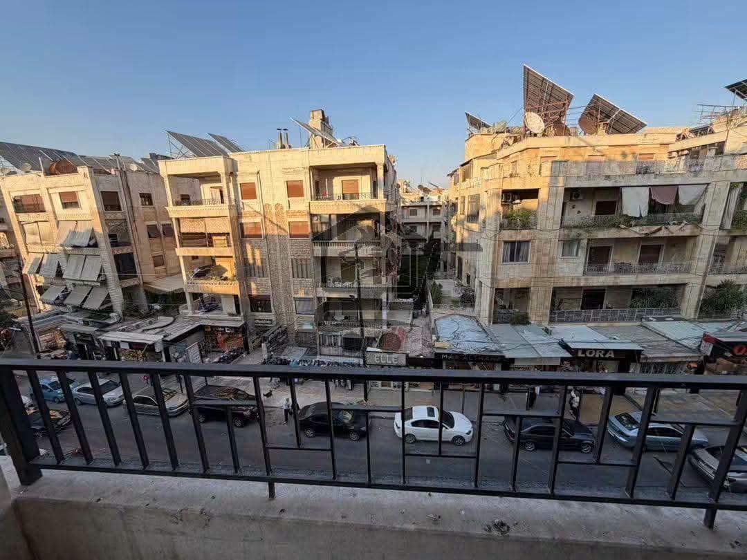 منزل فاخر - الصورة 8