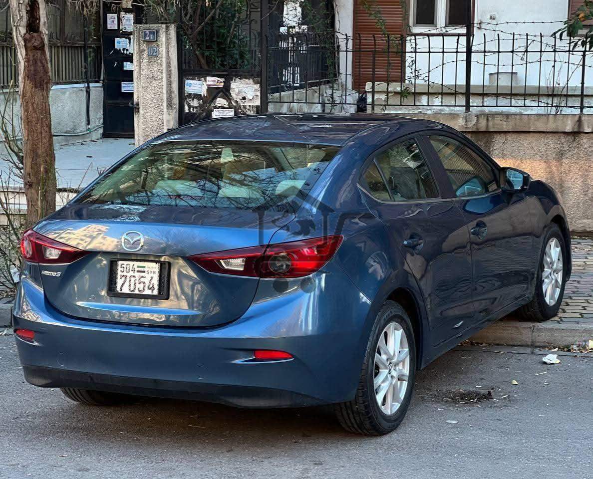 Mazda Zoom 3 - الصورة 2