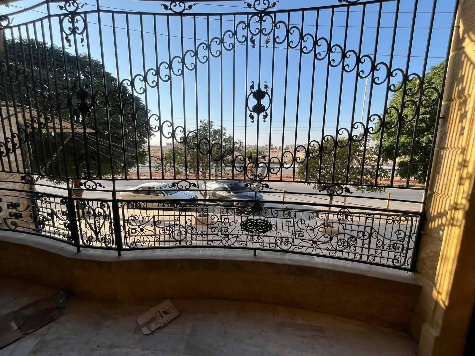 منزل فاخر بموقع متميز - الصورة 3