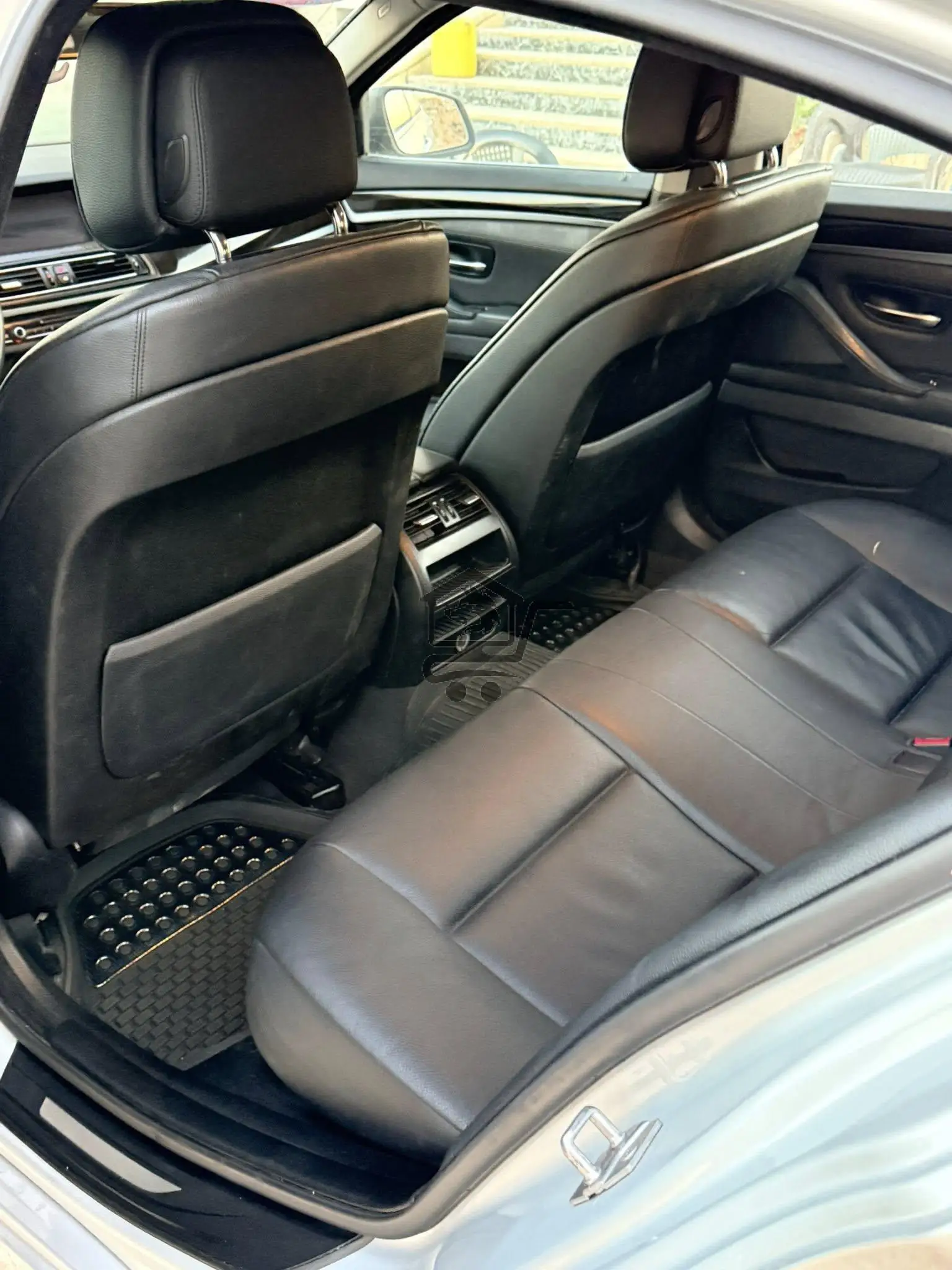 بي ام دبليو  520d 2011 - الصورة 6