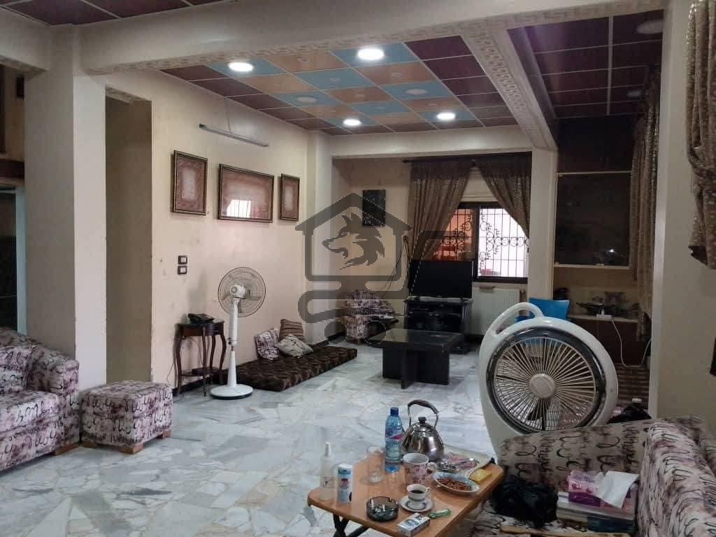 شقة مع تراس - الصورة 1