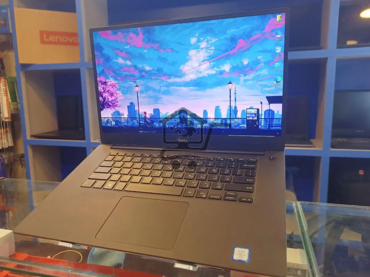 Dell Precision 5540 - الصورة 1