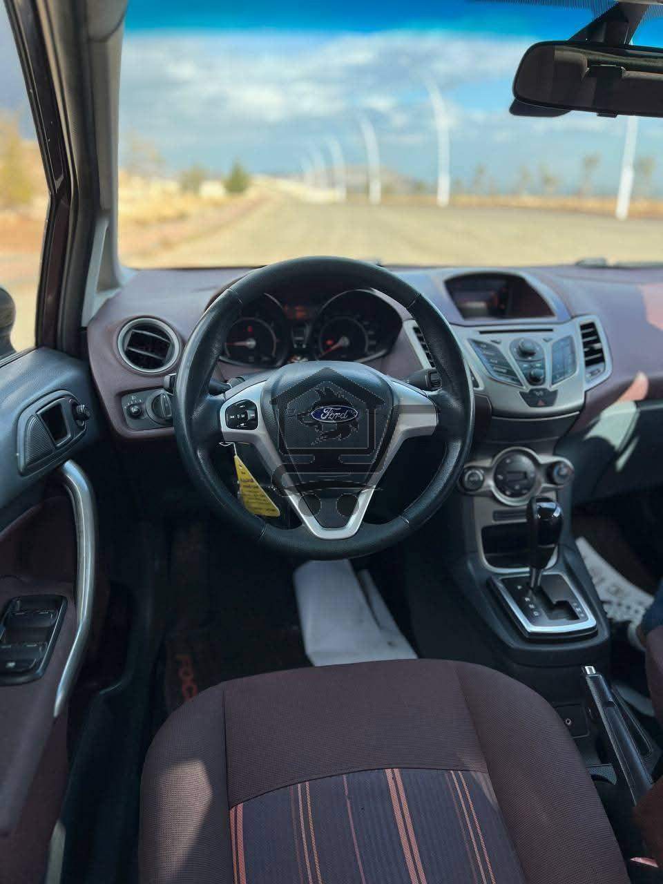 Ford Fiesta 2010 - الصورة 8